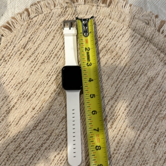 Apple Watch Brand New - Picture 5 of 6